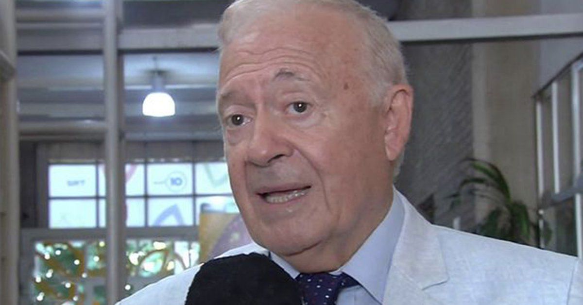 El médico infectólogo Hugo Pizzi advirtió que para evitar las hospitalizaciones y las muertes es fundamental tener, al menos, cuatro dosis de la vacuna contra el coronavirus.