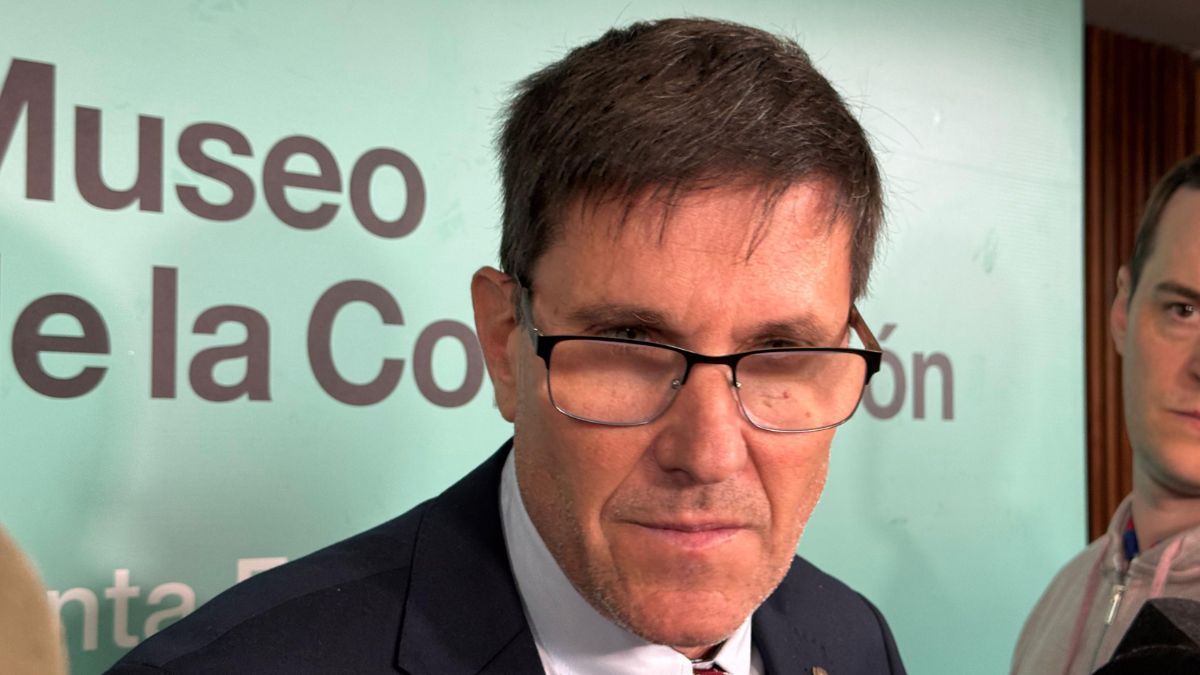 El ministro José Goity fue categórico tras las versiones sobre su regreso al aula y explicó cómo se garantizará el derecho a la educación sin asistencia escolar.