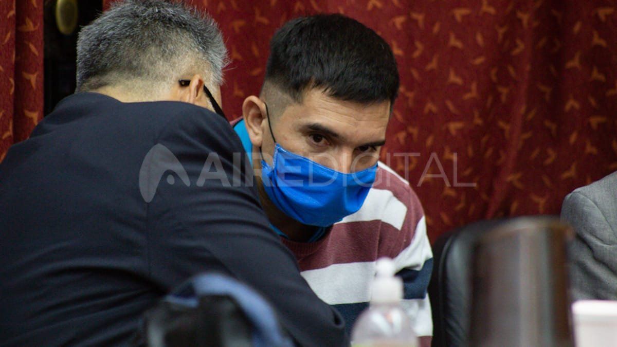 El hombre de 30 años está acusado de haber asesinado a su pareja de un disparo en el rostro