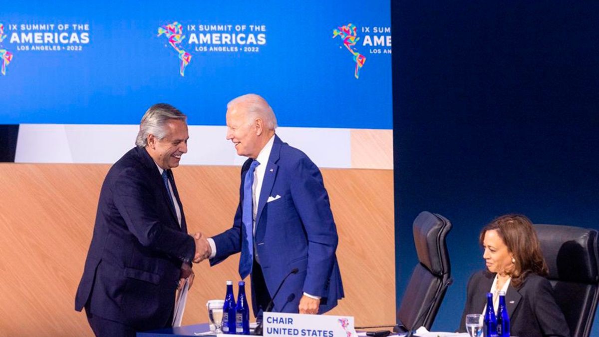 Joe Biden y Alberto Fernández se encontraron por última vez durante la IX Cumbre de las Américas que se desarrolló en la ciudad de Los Ángeles en junio de 2022.