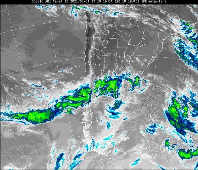 Imagen satelital del tiempo a las 17.10 del lunes.