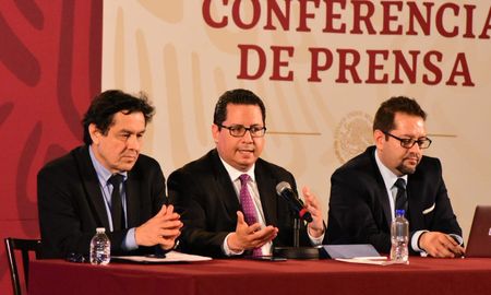 El director de Epidemiología de México, José Luis Alomía, en conferencia de prensa. El director de Epidemiología de México, José Luis Alomía, en conferencia de prensa.