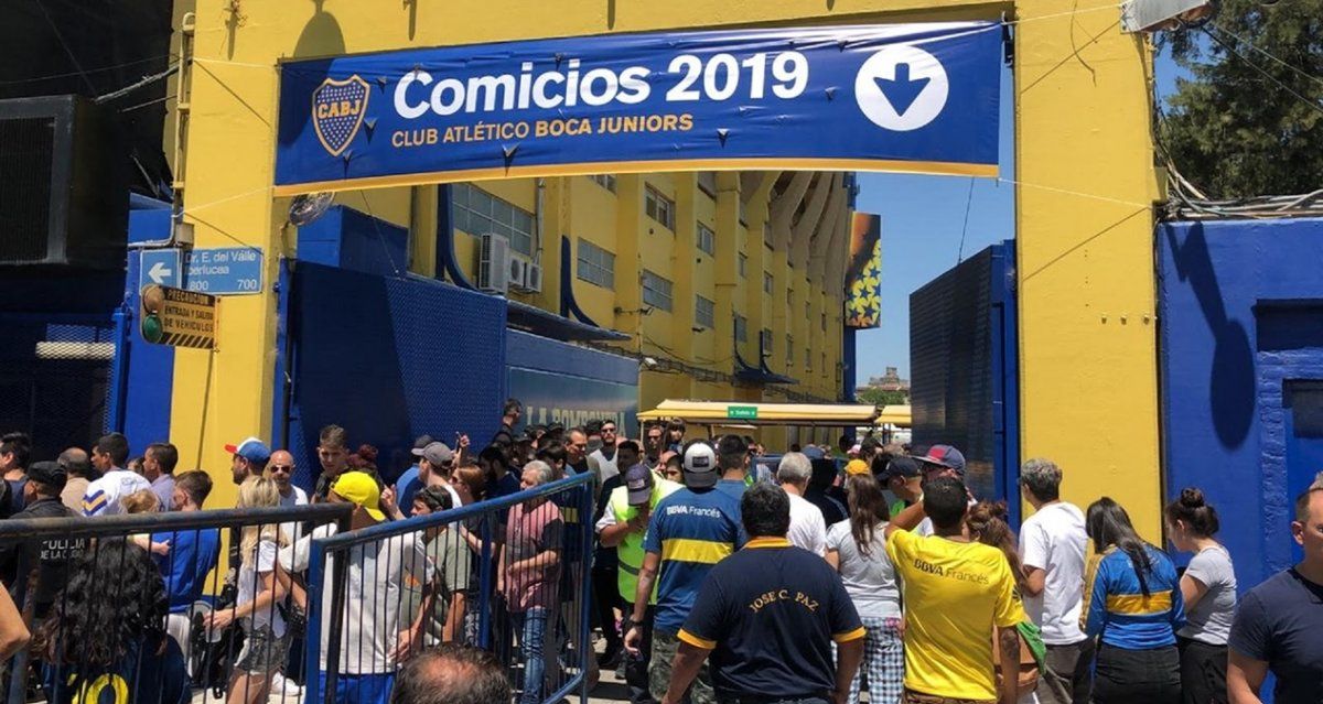 Elecciones en Boca: récord de votantes y tensión durante el recuento