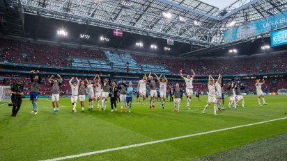 Eurocopa: Dinamarca se envalentona sin Eriksen, goleando y eliminando a Gales