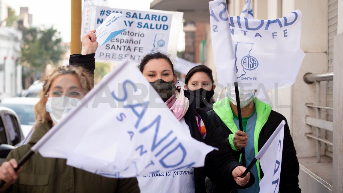Los trabajadores exigen que se avance en la negociación paritaria