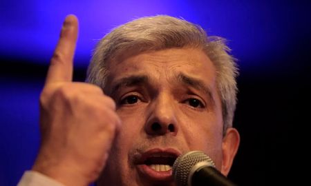 El ministro Julián Domínguez responde a la protesta de productores contra las políticas del gobierno. El ministro Julián Domínguez responde a la protesta de productores contra las políticas del gobierno.