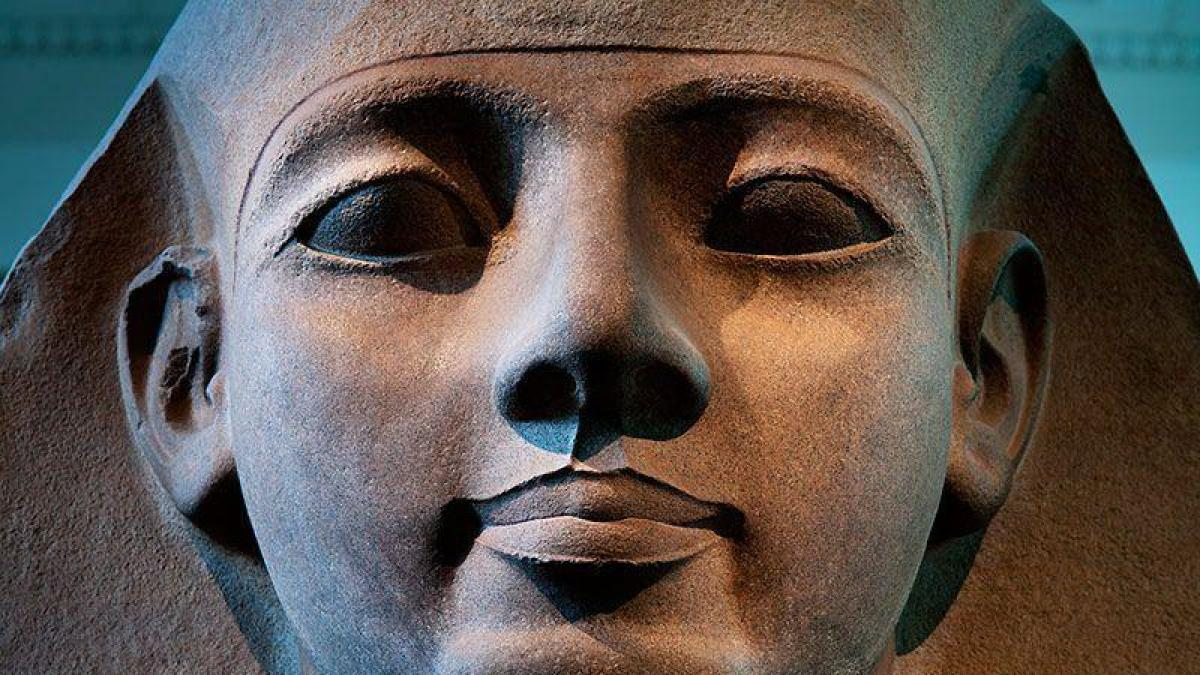 Hijos de Ptah: 16 de abril al 15 de mayo. Su símbolo: Ptah, el que abre