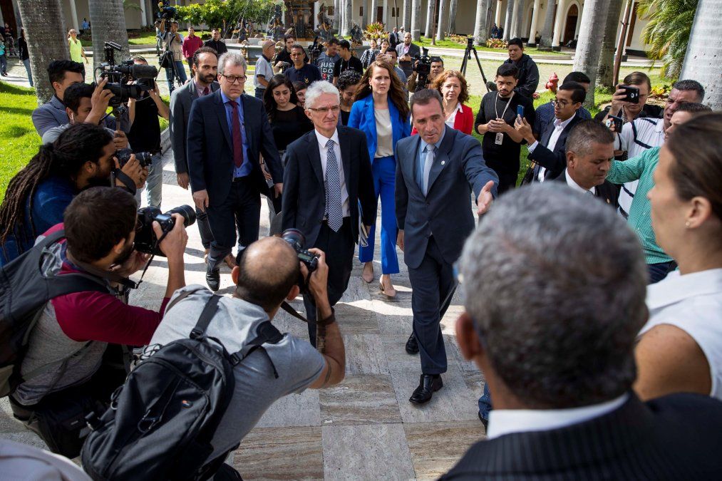 El jefe de asuntos humanitarios de la ONU se reunió con Guaidó en Venezuela