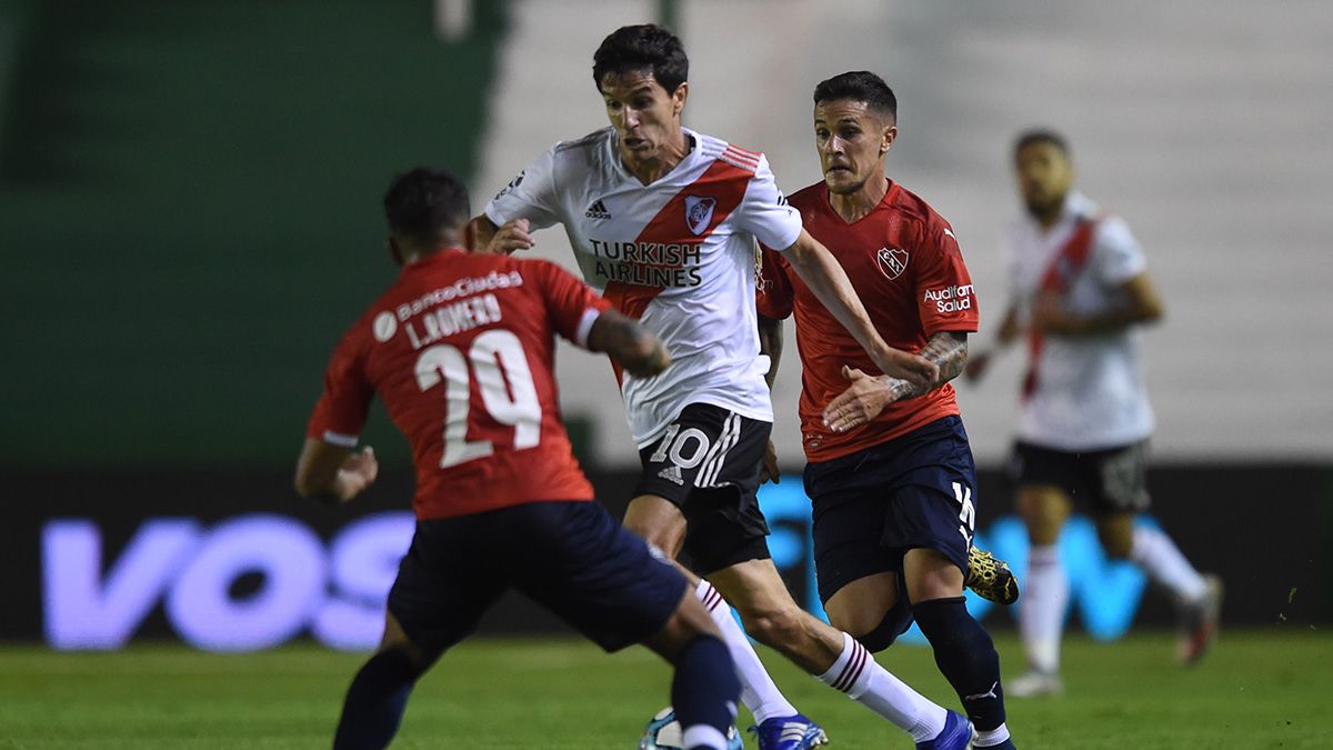 En el arranque quedó en evidencia que la obligación era de River y la paciencia, de Independiente.