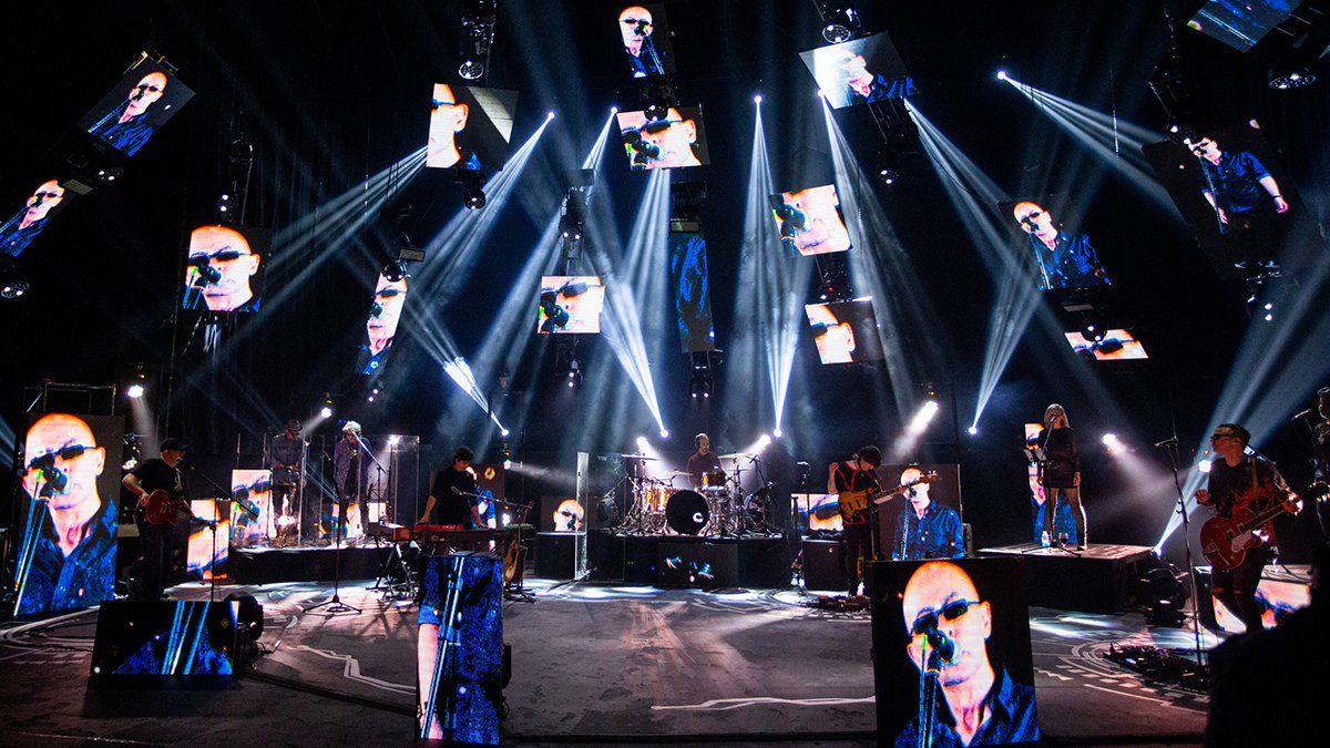 AIRE tomó contacto con distintos actores de la ciudad de Santa Fe involucrados en la historia. Todos los consultados admitieron que hubo contactos informales por parte de intermediarios para tratar de trasladar el show de Rosario a la ciudad de Santa Fe.