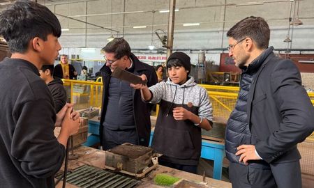 Las tareas realizadas en las instituciones educativas incluyeron reparaciones de techos, filtraciones, mampostería, pintura y sanitarios. Las tareas realizadas en las instituciones educativas incluyeron reparaciones de techos, filtraciones, mampostería, pintura y sanitarios.