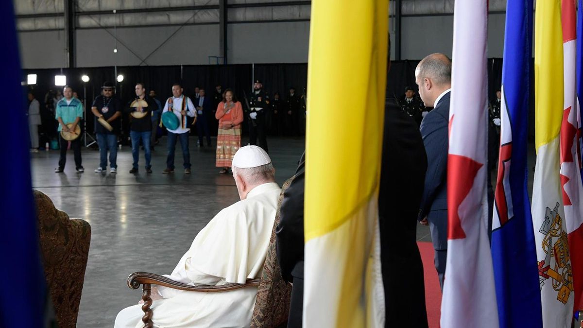 Con el lema "Caminando juntos", el pontífice inició en el país norteamericano una "peregrinación penitencial".