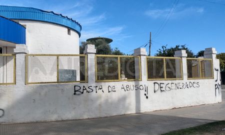 no se dictan clases en el complejo educativo ceferino namuncura de barrio yapeyu no se dictan clases en el complejo educativo ceferino namuncura de barrio yapeyu