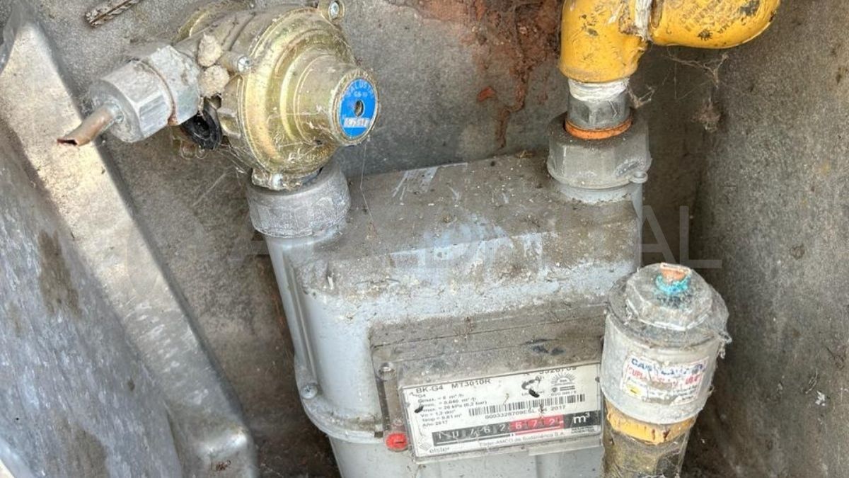 Volvieron los robacobre: esta vez le tocó a los vecinos de Barrio Candioti Sur