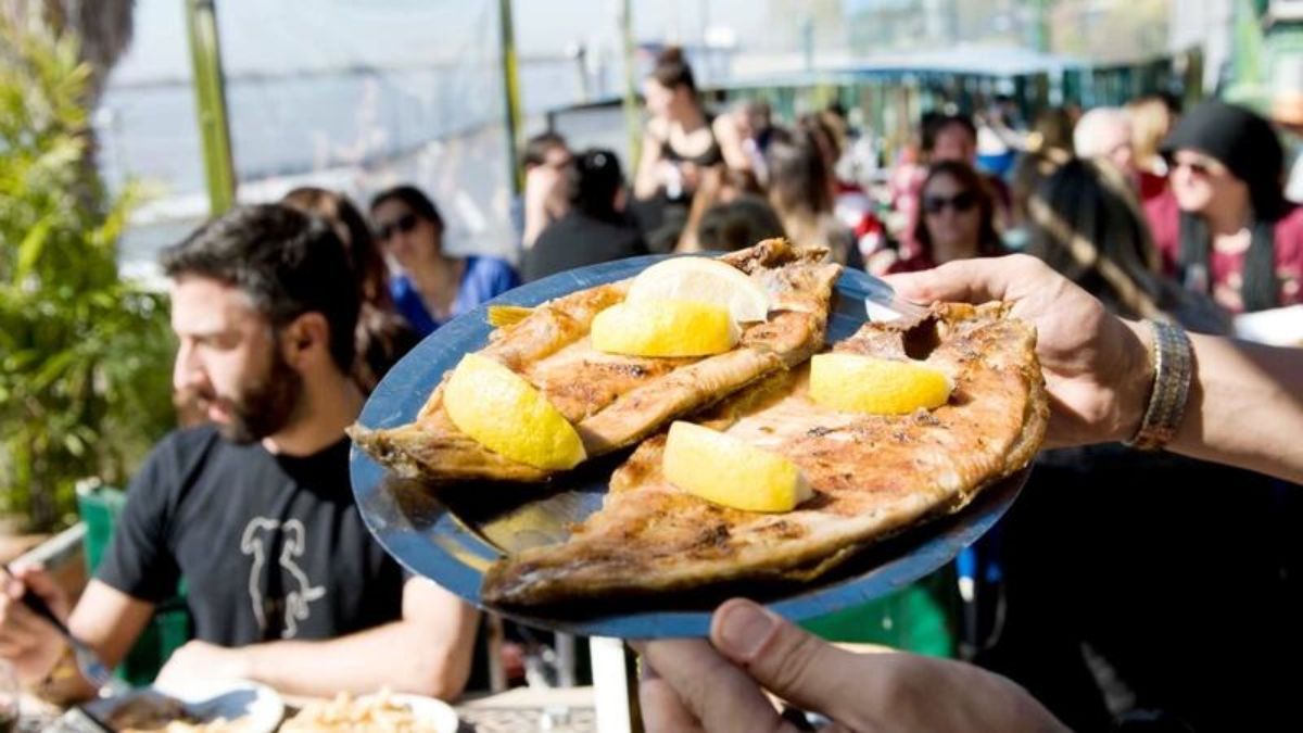 La gastronomía de Rosario destaca gracias a su proximidad al río. La gastronomía de Rosario destaca gracias a su proximidad al río.