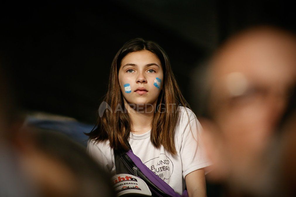 Así se vivió el triunfo electoral en el búnker del Frente de Todos en Buenos Aires