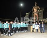 Presentaron una estatua de Diego Maradona en la previa al partido entre la Selección Argentina y Chile, por las Eliminatorias Sudamericanas. Presentaron una estatua de Diego Maradona en la previa al partido entre la Selección Argentina y Chile, por las Eliminatorias Sudamericanas.