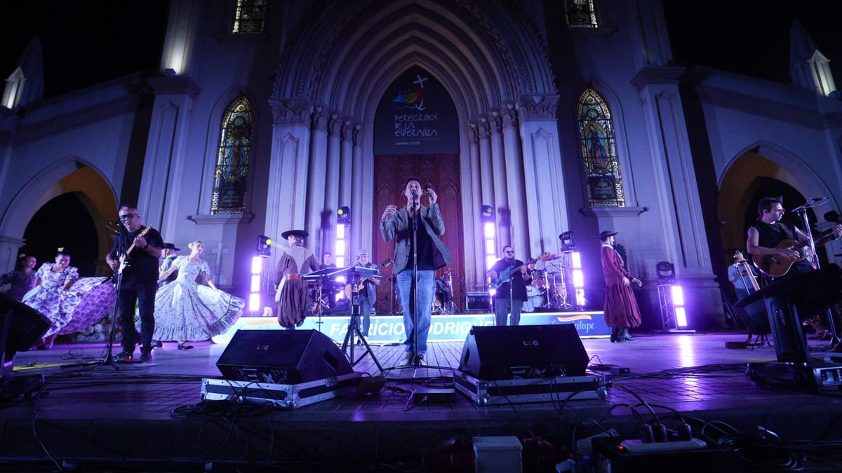 Fabricio Rodríguez, uno de los artistas presentes en la tercera noche del Festival Folklórico de Guadalupe 2026. Fabricio Rodríguez, uno de los artistas presentes en la tercera noche del Festival Folklórico de Guadalupe 2026.