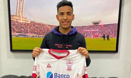 José Luis Gómez rescindió contrato y dejó de ser jugador de Huracán sin haber disputado siquiera un partido. José Luis Gómez rescindió contrato y dejó de ser jugador de Huracán sin haber disputado siquiera un partido.