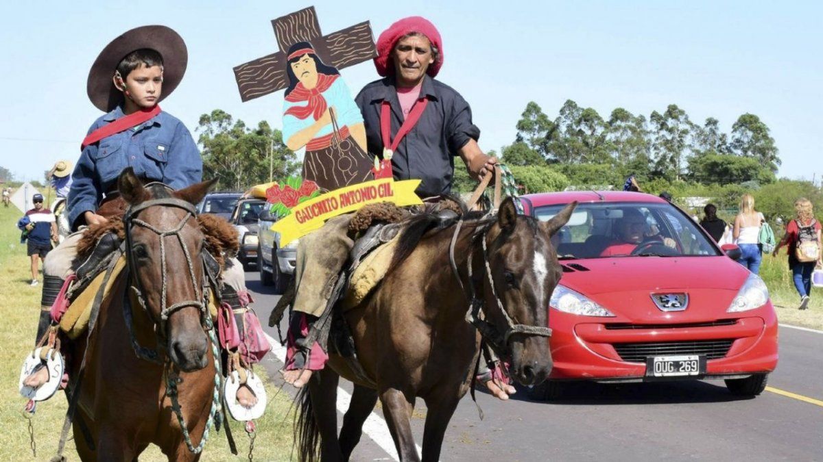 Personas devotas del Gauchito Gil.