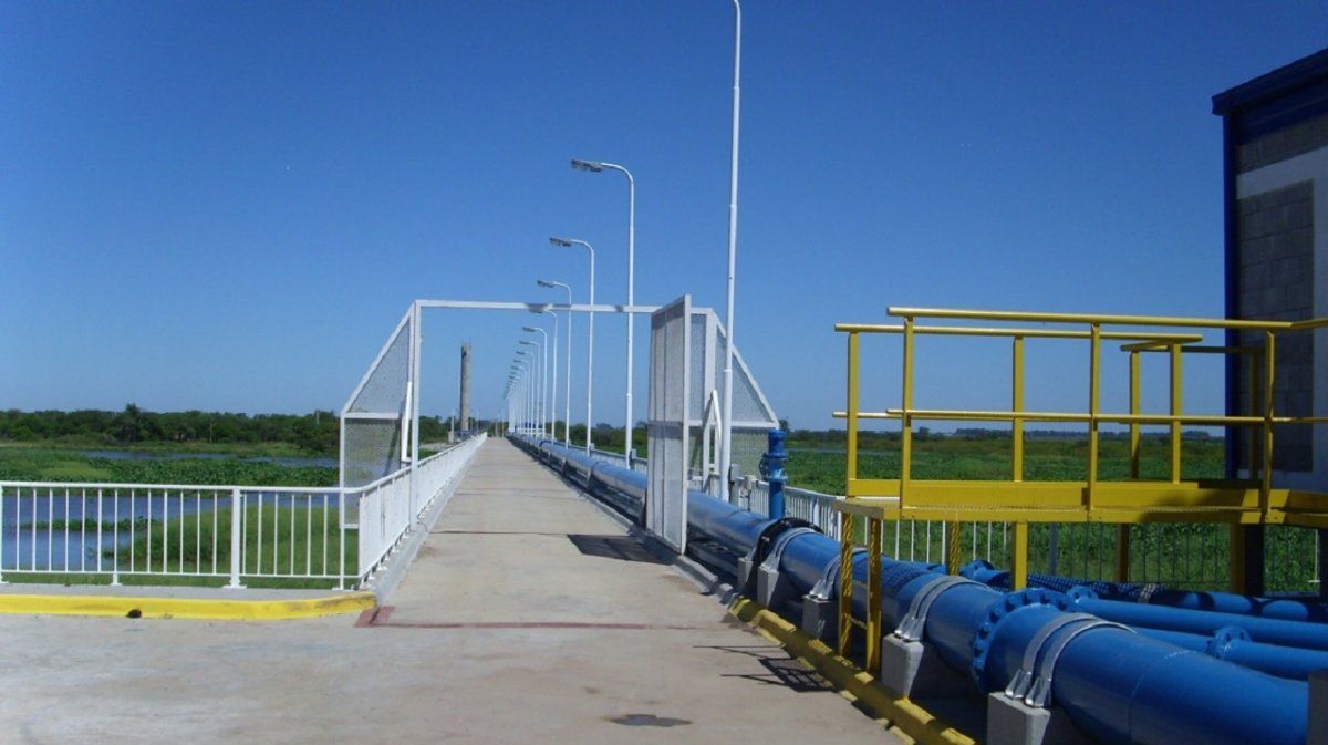 Aguas Santafesinas afrontará la bajante del Río Paraná mediante trabajos en el acueducto centro oeste.