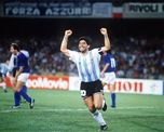 la publicacion de maradona por los 30 anos de italia 90: no tenia una en el dedo gordo del pie la publicacion de maradona por los 30 anos de italia 90: no tenia una en el dedo gordo del pie