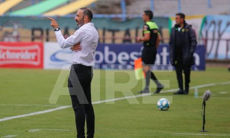 El entrenador rojiblanco expresó sus sensaciones tras la victoria de Unión ante Aldosivi. El entrenador rojiblanco expresó sus sensaciones tras la victoria de Unión ante Aldosivi.