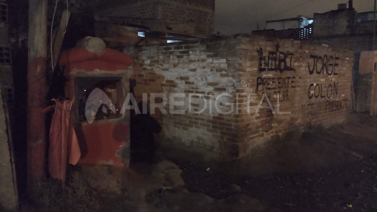 Ataque a tiros y con bombas molotov a una casa en Coronel Dorrego