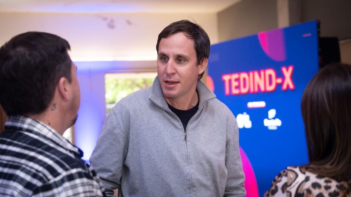 El presidente de la Unión Industrial de Santa Fe, Cristian Fiereder, participó del TEDIND-X 2025. El presidente de la Unión Industrial de Santa Fe, Cristian Fiereder, participó del TEDIND-X 2025.