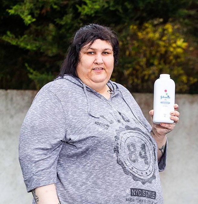 Insólito: una mujer come 200 gr. de talco al día desde hace 15 años debido a un extraño trastorno alimenticio