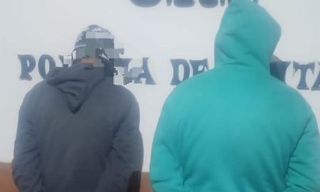 Dos hombres detenidos por intento de robo Dos hombres detenidos por intento de robo
