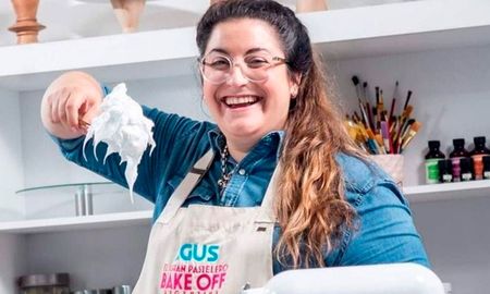 Agustina Fontenla de Bake Off estaba en terapia intensiva. Agustina Fontenla de Bake Off estaba en terapia intensiva.
