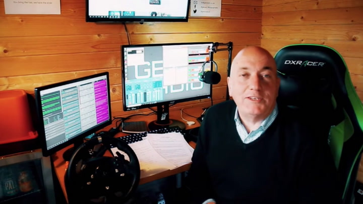 Tim Gough se descompensó y murió.