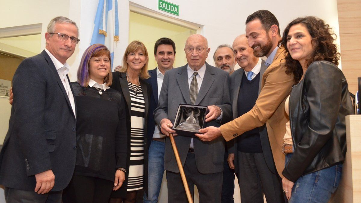 Roberto Rosúa fue distinguido por el Concejo de Rosario en 2019.