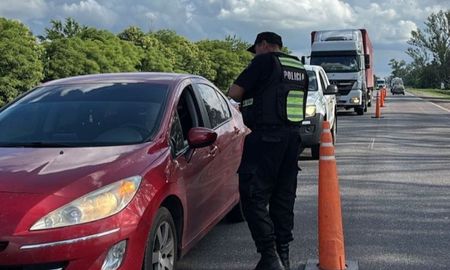 Se fiscalizaron 8.082 vehículos y se confeccionaron 1.264 actas por diversas faltas. Se fiscalizaron 8.082 vehículos y se confeccionaron 1.264 actas por diversas faltas.