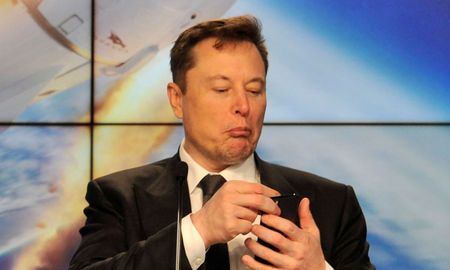 El video se popularizó en Twitter y coincide con el título del hombre más rico del mundo, obtenido por Musk hace pocos días. El video se popularizó en Twitter y coincide con el título del hombre más rico del mundo, obtenido por Musk hace pocos días.