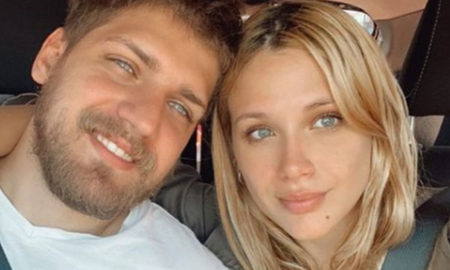 La hija de Nazarena Vélez pasó por el registro civil con su prometido, Lucas Rodríguez. El fin de semana celebrarán junto a familiares y amigos. La hija de Nazarena Vélez pasó por el registro civil con su prometido, Lucas Rodríguez. El fin de semana celebrarán junto a familiares y amigos.