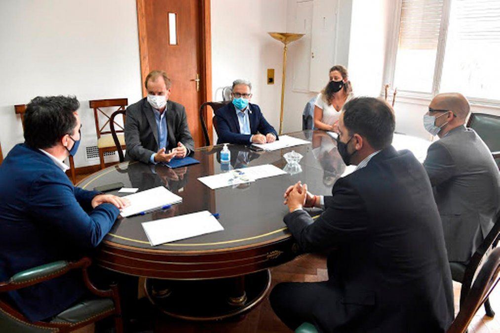 El secretario de Energía afirmó que seguirán con el diálogo para avanzar en las obras que contribuyan a mejorar la calidad de vida de los habitantes de cada provincia.