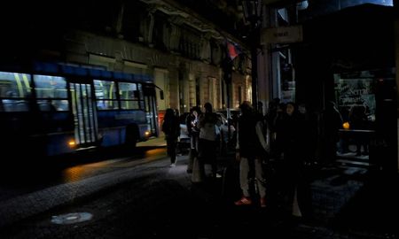 Un corte de luz afectó a varios barrios de Rosario.