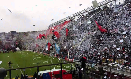 Los hinchas de Colón se preparan para recibir al equipo en el debut de la Copa de la Liga Profesional. Los hinchas de Colón se preparan para recibir al equipo en el debut de la Copa de la Liga Profesional.