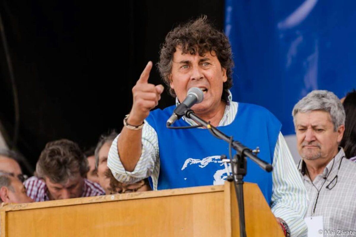 Un sindicalista pidió que el Gobierno Nacional fije un salario mínimo en dólares