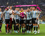 La selección argentina ganó y está entre los ocho mejores equipos del Mundial de Qatar 2022. La selección argentina ganó y está entre los ocho mejores equipos del Mundial de Qatar 2022.