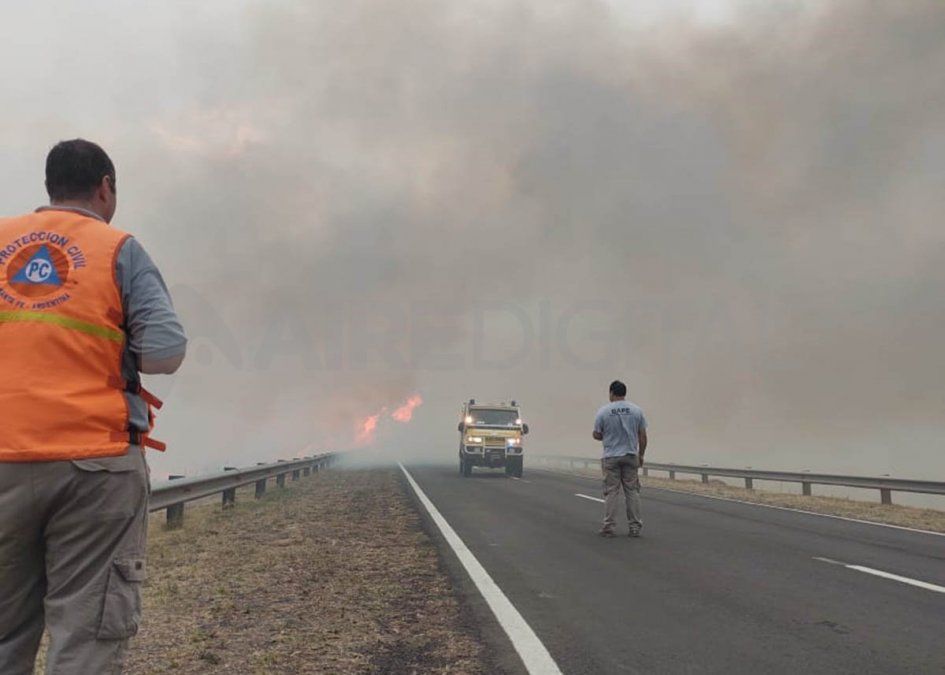 Los brigadistas santafesinos trabajan en los incendios de Corrientes y Misiones.&nbsp;