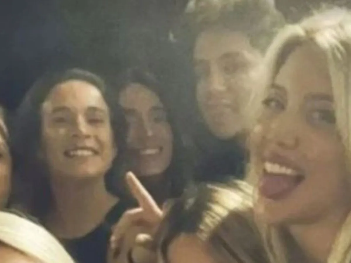 Vieron a Wanda Nara en un boliche con un jugador de Boca: las fotos