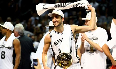 Manu Ginóbili fue elegido como nuevo miembro del Salón de la Fama del básquetbol por su brillante carrera en la NBA. Será el quinto sudamericano en recibir esta distinción. Manu Ginóbili fue elegido como nuevo miembro del Salón de la Fama del básquetbol por su brillante carrera en la NBA. Será el quinto sudamericano en recibir esta distinción.
