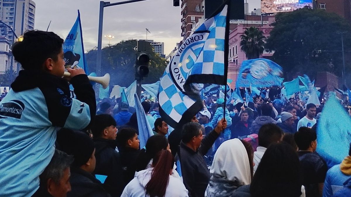 El Patio Olmos fue el gran punto de encuentro de los hinchas de Belgrano. El Patio Olmos fue el gran punto de encuentro de los hinchas de Belgrano.