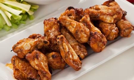 Todos los detalles para hacer alitas de pollo con la ayuda de Cocineros Argentinos.