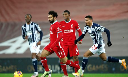 Liverpool igualó con West Brom por 1-1 y se mantiene como líder de la Premier League con 32 unidades. Liverpool igualó con West Brom por 1-1 y se mantiene como líder de la Premier League con 32 unidades.