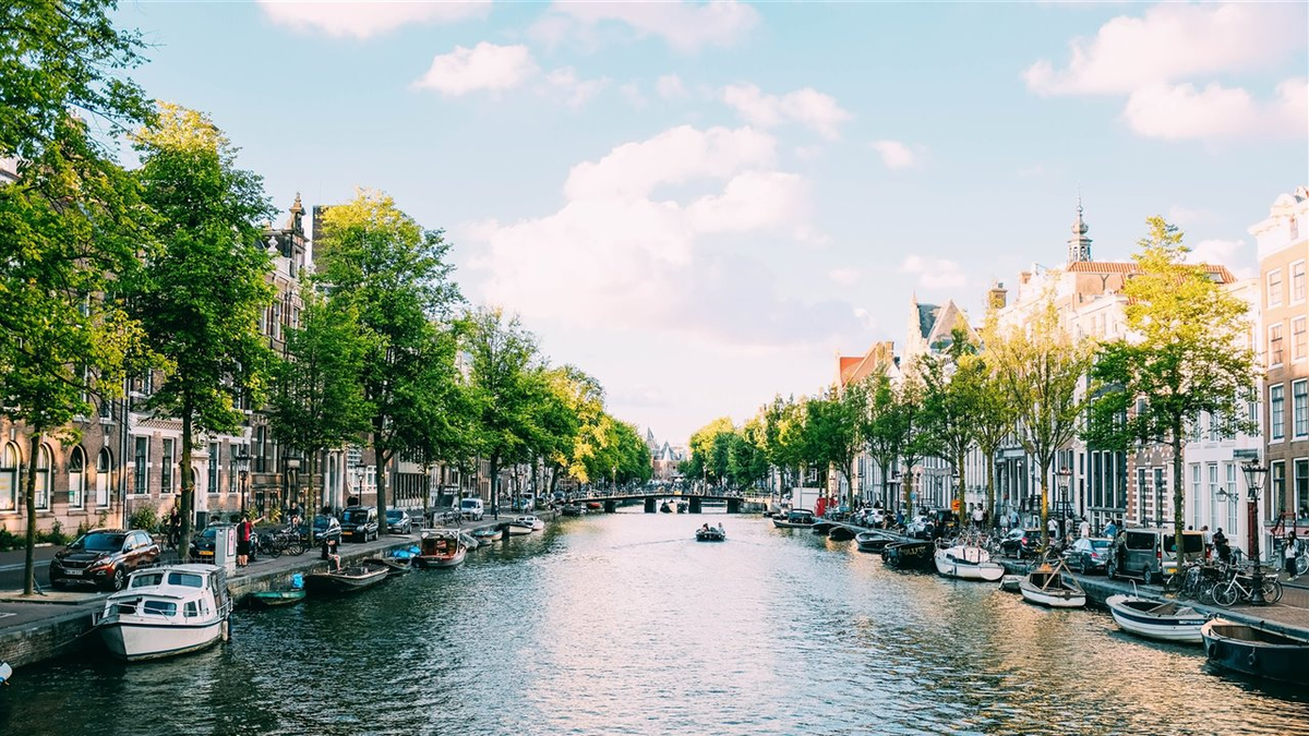 Holanda es considerado uno de los mejores países del mundo para vivir, pero sobre todo uno de los países más elegidos por argentinos a la hora de buscar un nuevo empleo, emigrar y viajar y estudiar.