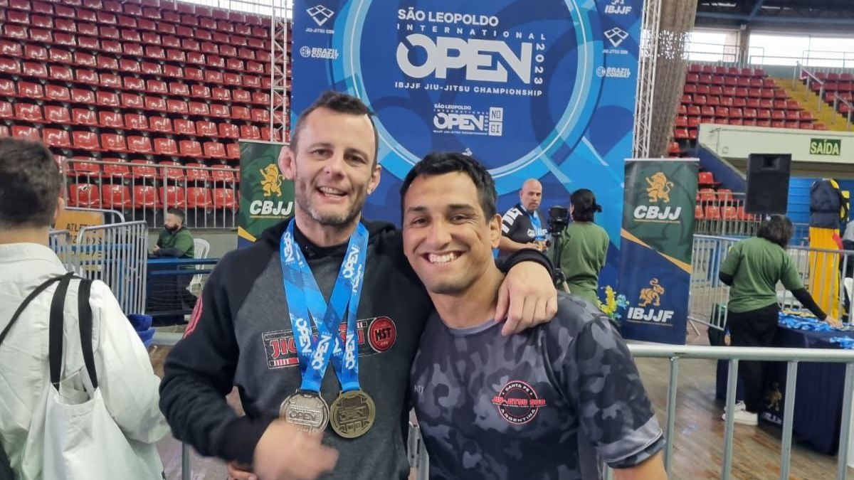 Alexis Venturino junto a Maxi, su entrenador. Alexis Venturino junto a Maxi, su entrenador.